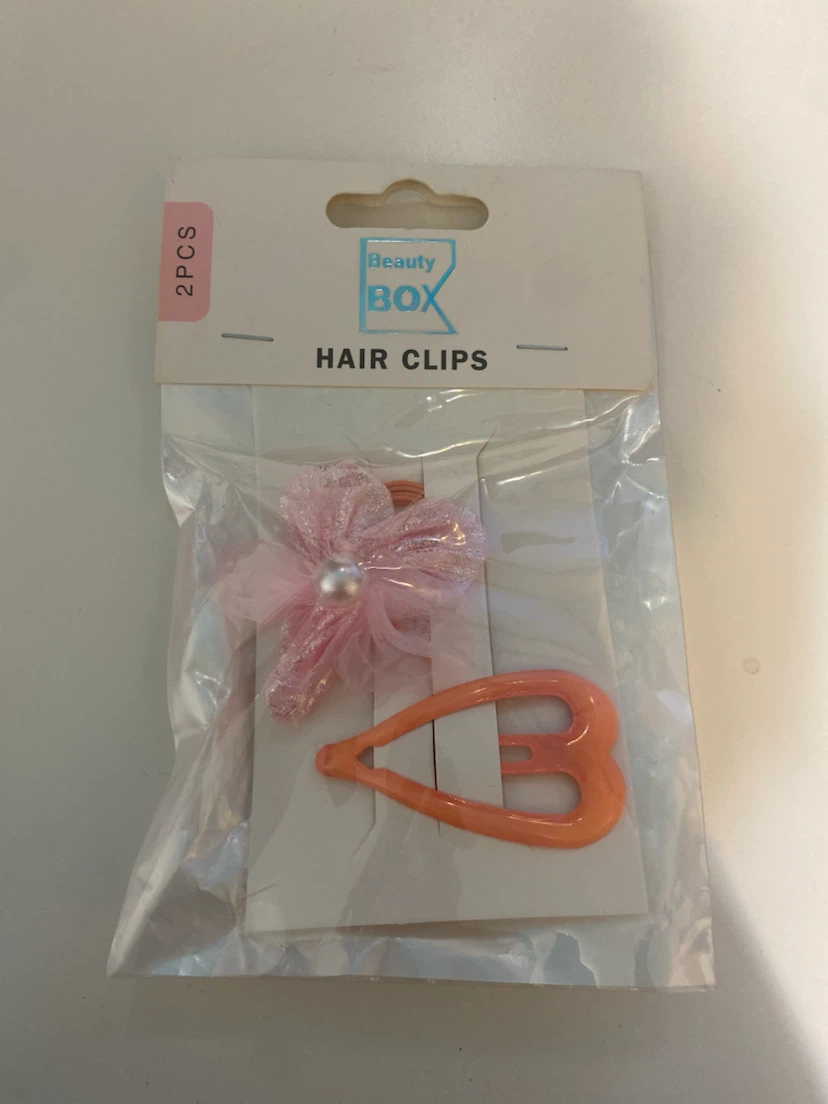 Beauty Box Hair Clips (2 Pcs)