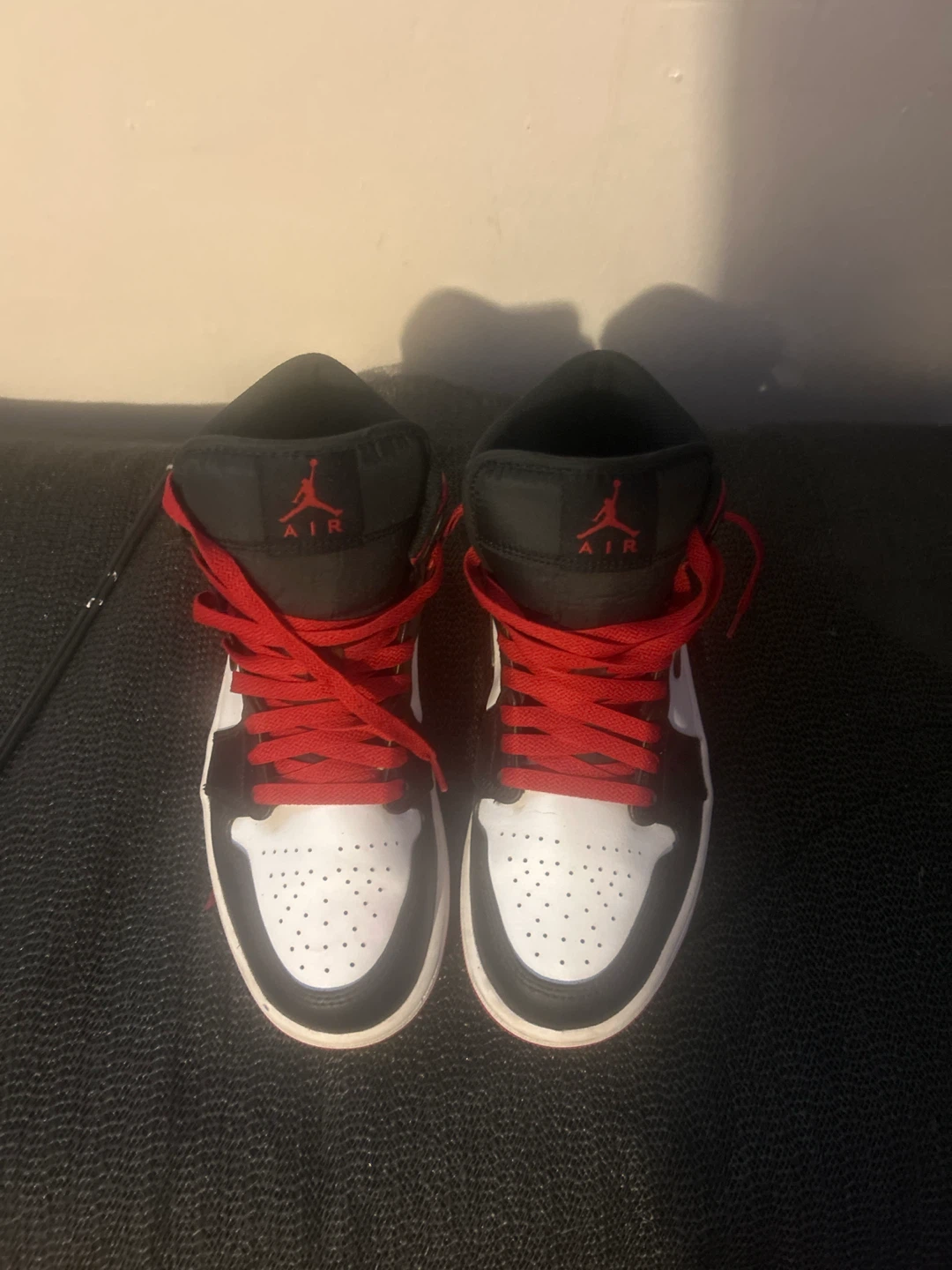 Air Jordan 1 Mid SE Sneakers - US 8