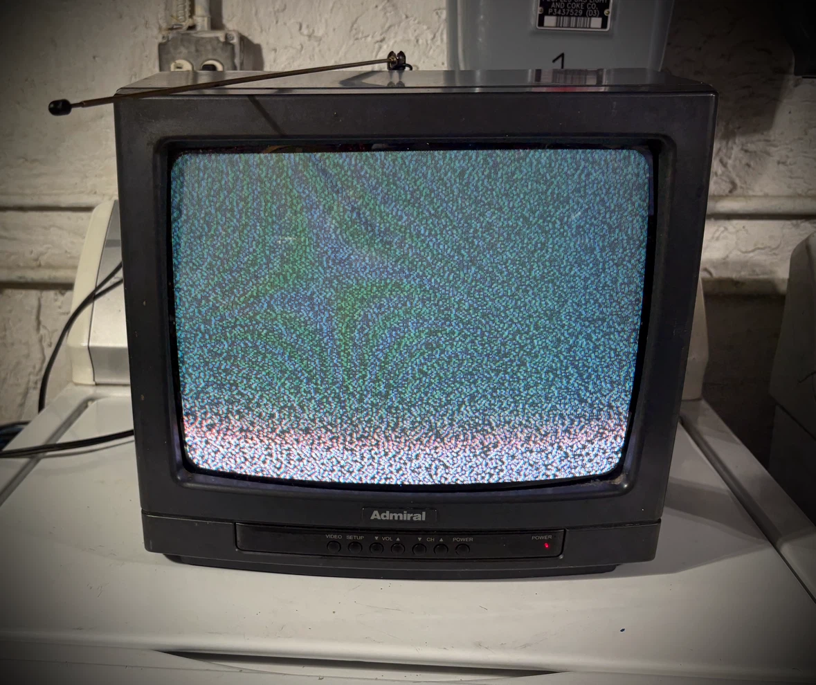 Admiral 13” 1993 crt tv - photo 2