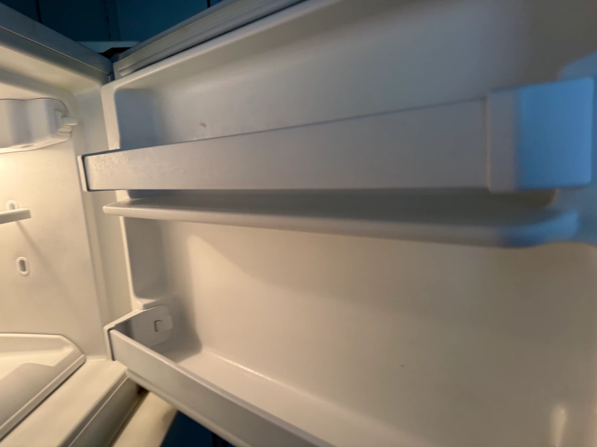 White Inglis Refrigerator - photo 4
