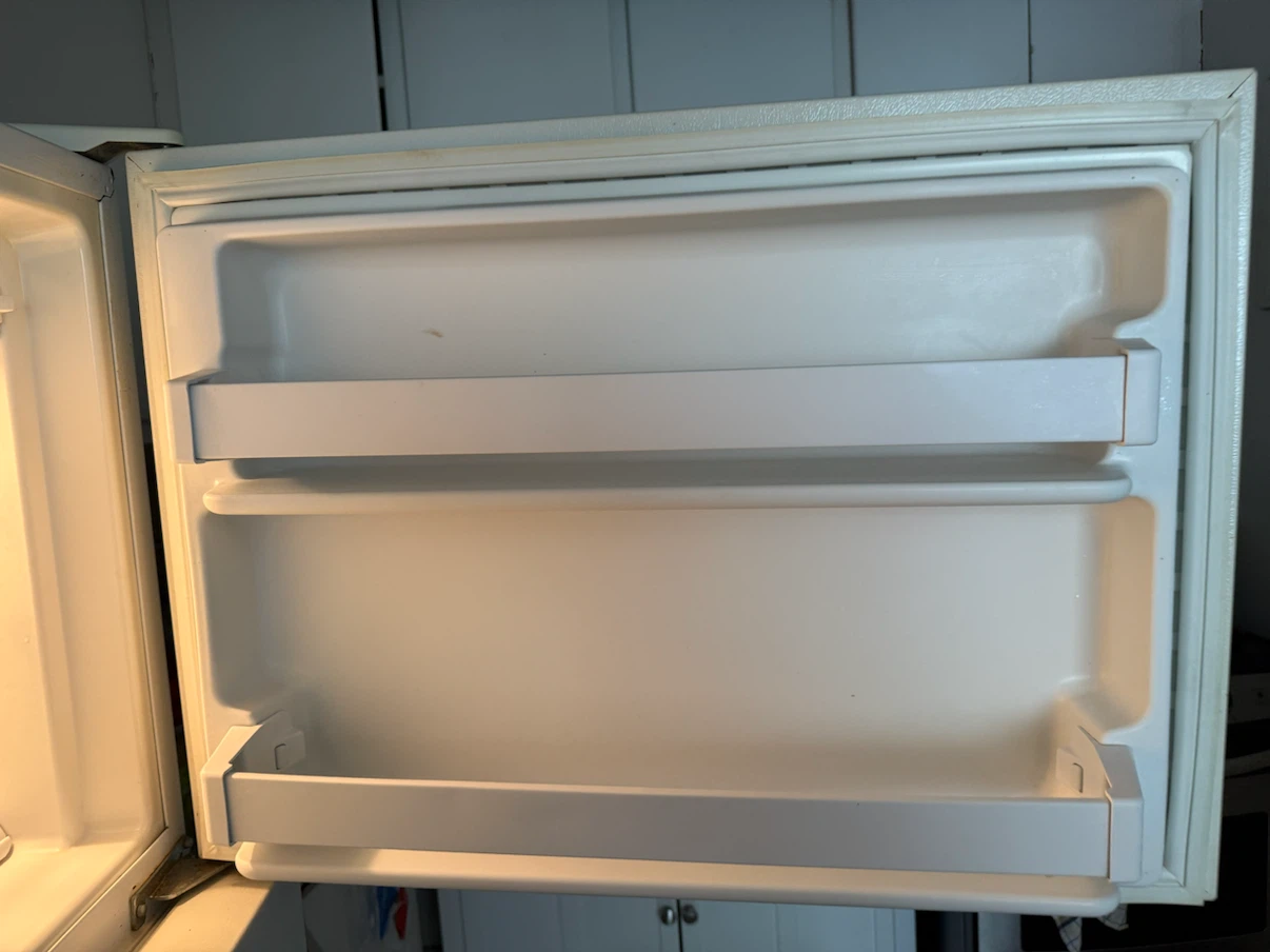 White Inglis Refrigerator - photo 5