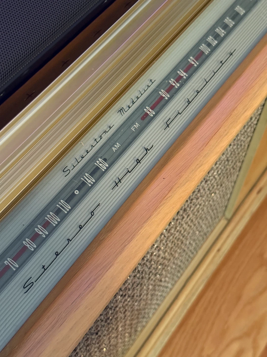 Silvertone "Medalist" High Fidelity Stereo Radio Console - photo 4