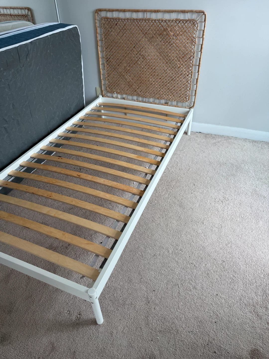 Ikea bed frame - photo 2