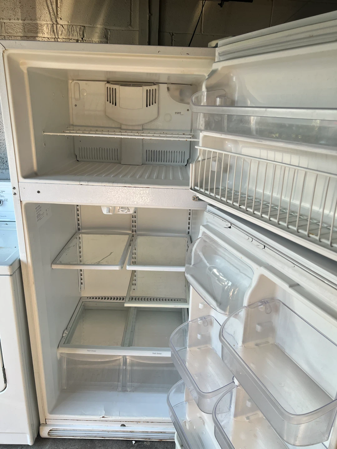 Good condition Kenmore fridge $180 - photo 4