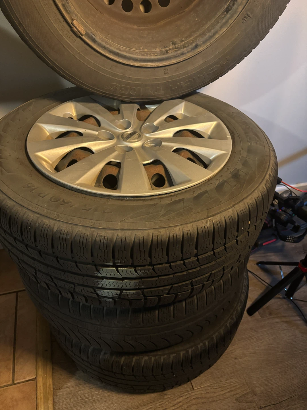 Nissan Hubcaps (Set of 4) - photo 4
