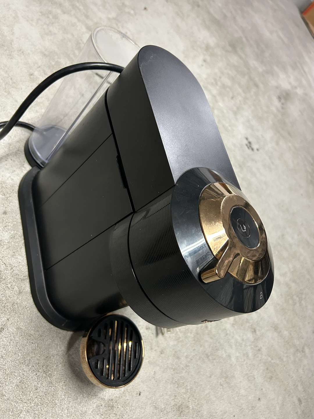 Nespresso Coffee Machine - photo 3