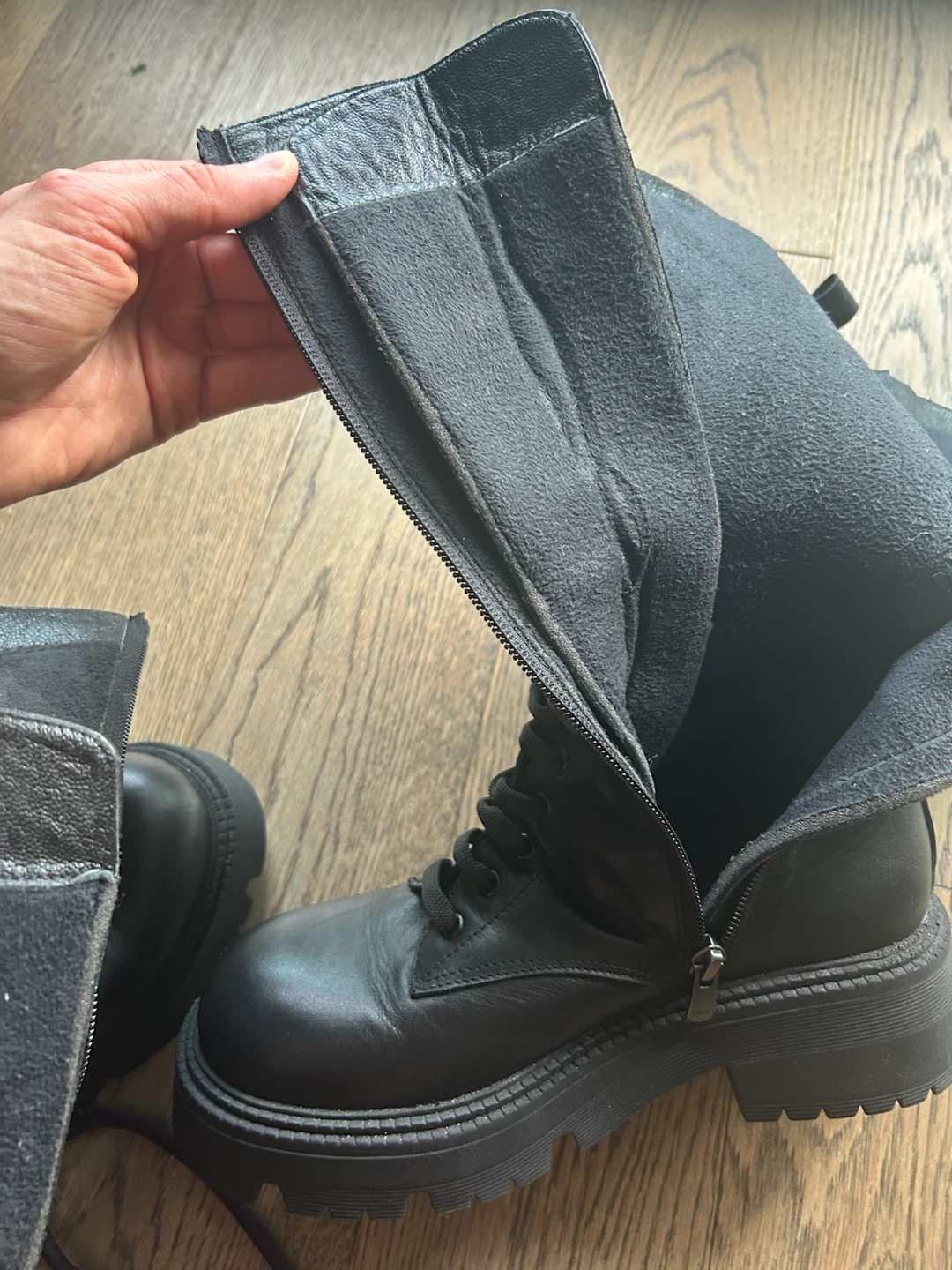 Black Leather Tall Lace-Up Boots - photo 3