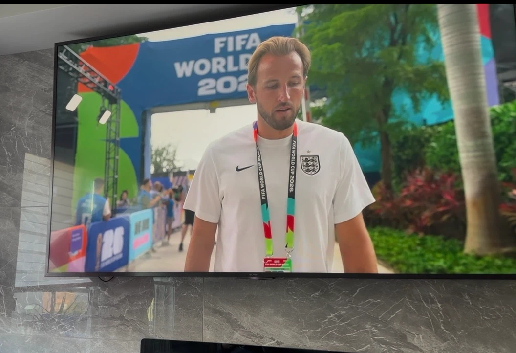 Sony 85 in XBR-85X850G TV - photo 2