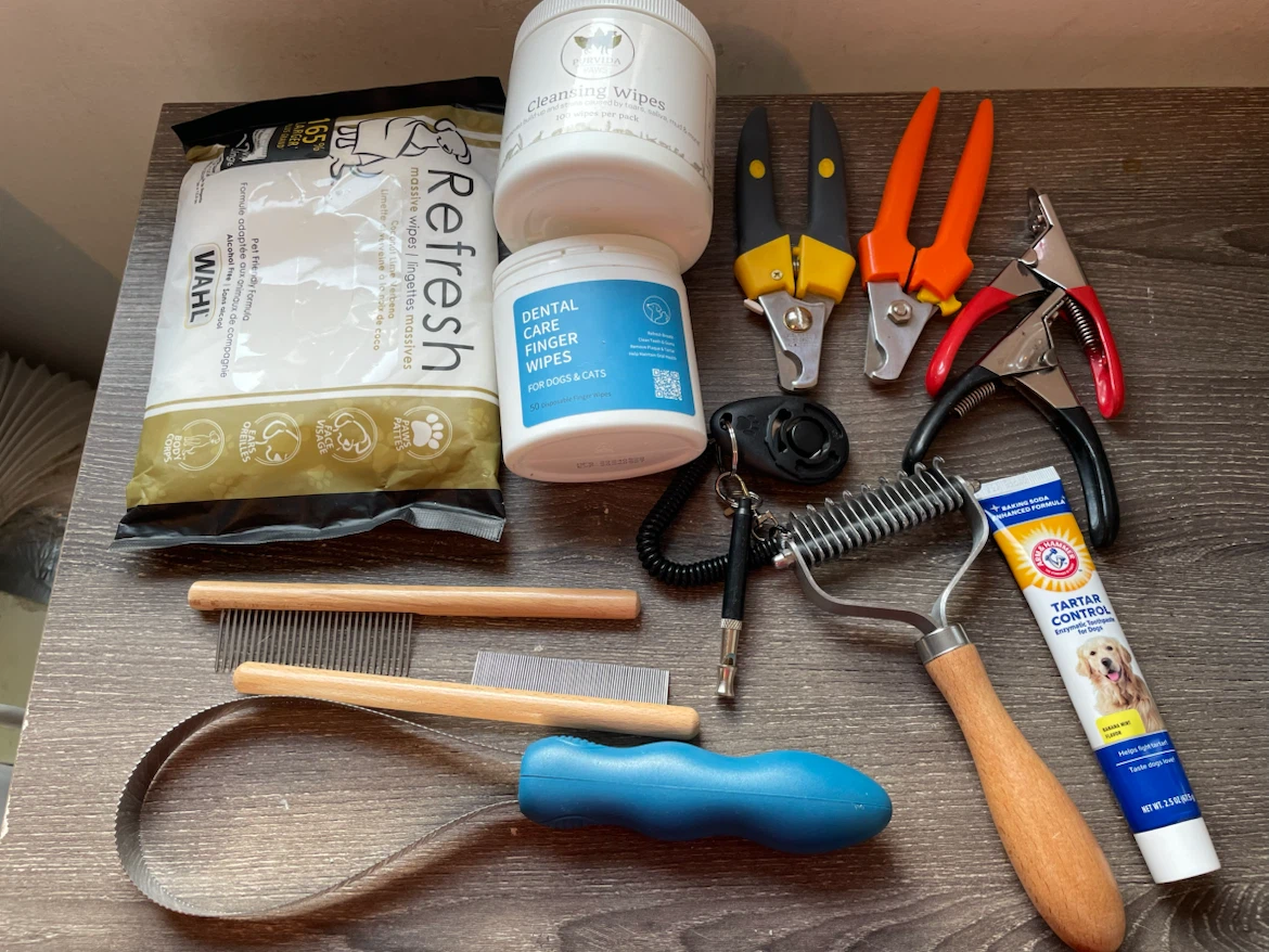 Dog Wipes, Brushes, Nail Clippers, Etc Lot
