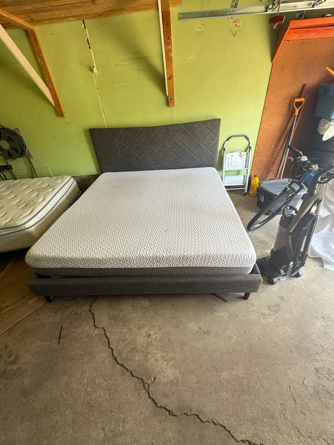 King size bed