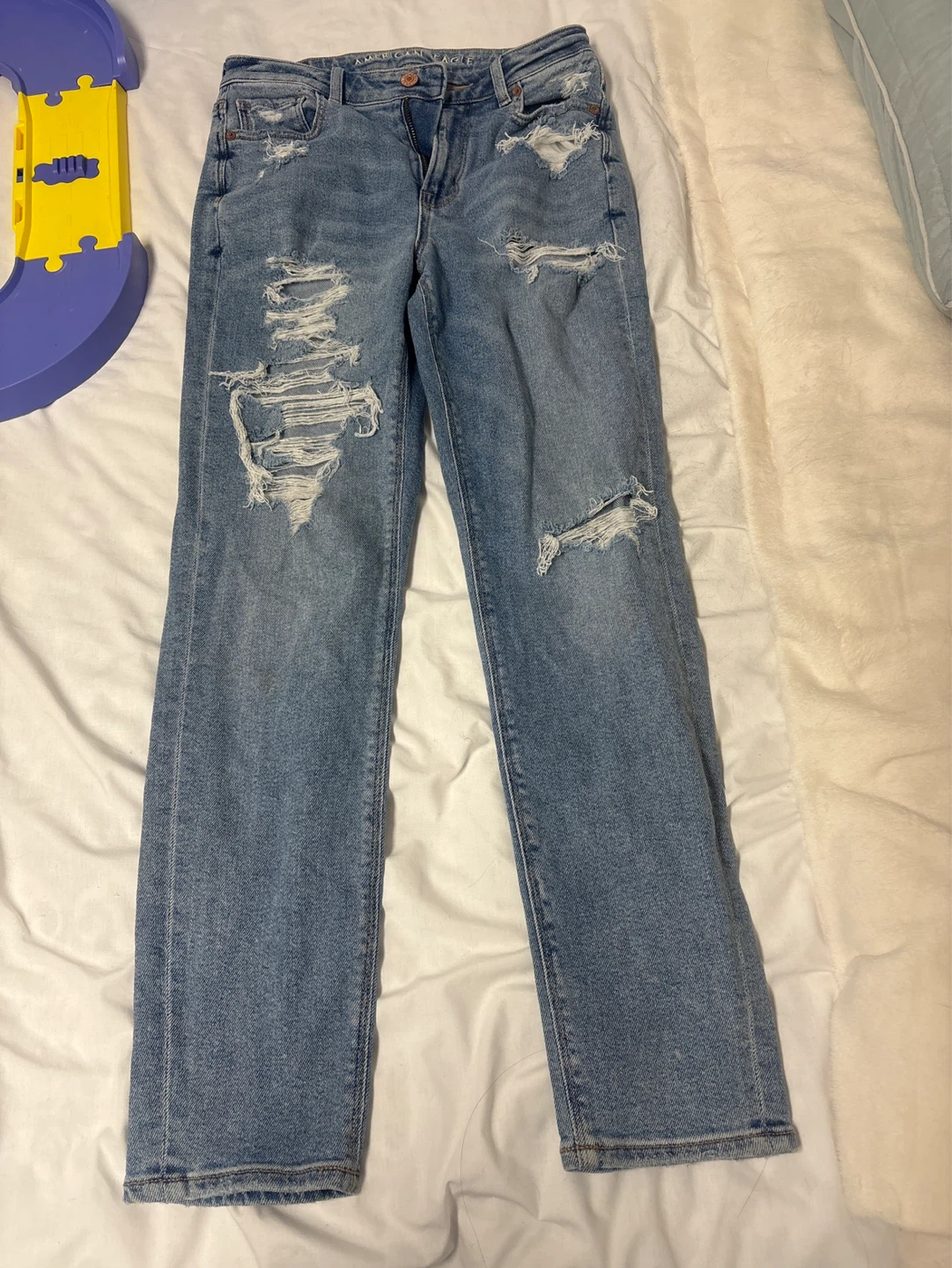 American Eagle Ripped Jeans size 0