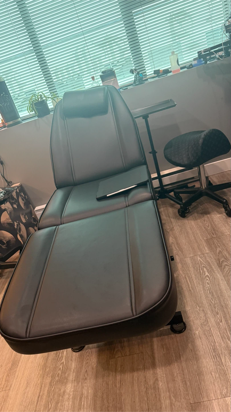 Black Leather Tattoo Chair