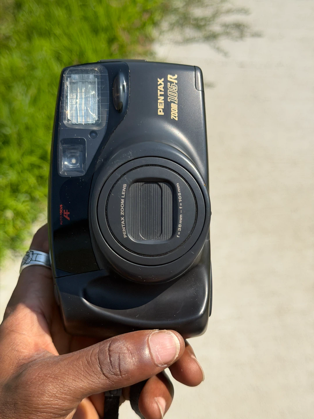 Pentax Zoom 105-R 35mm Film Camera with Case - photo 3