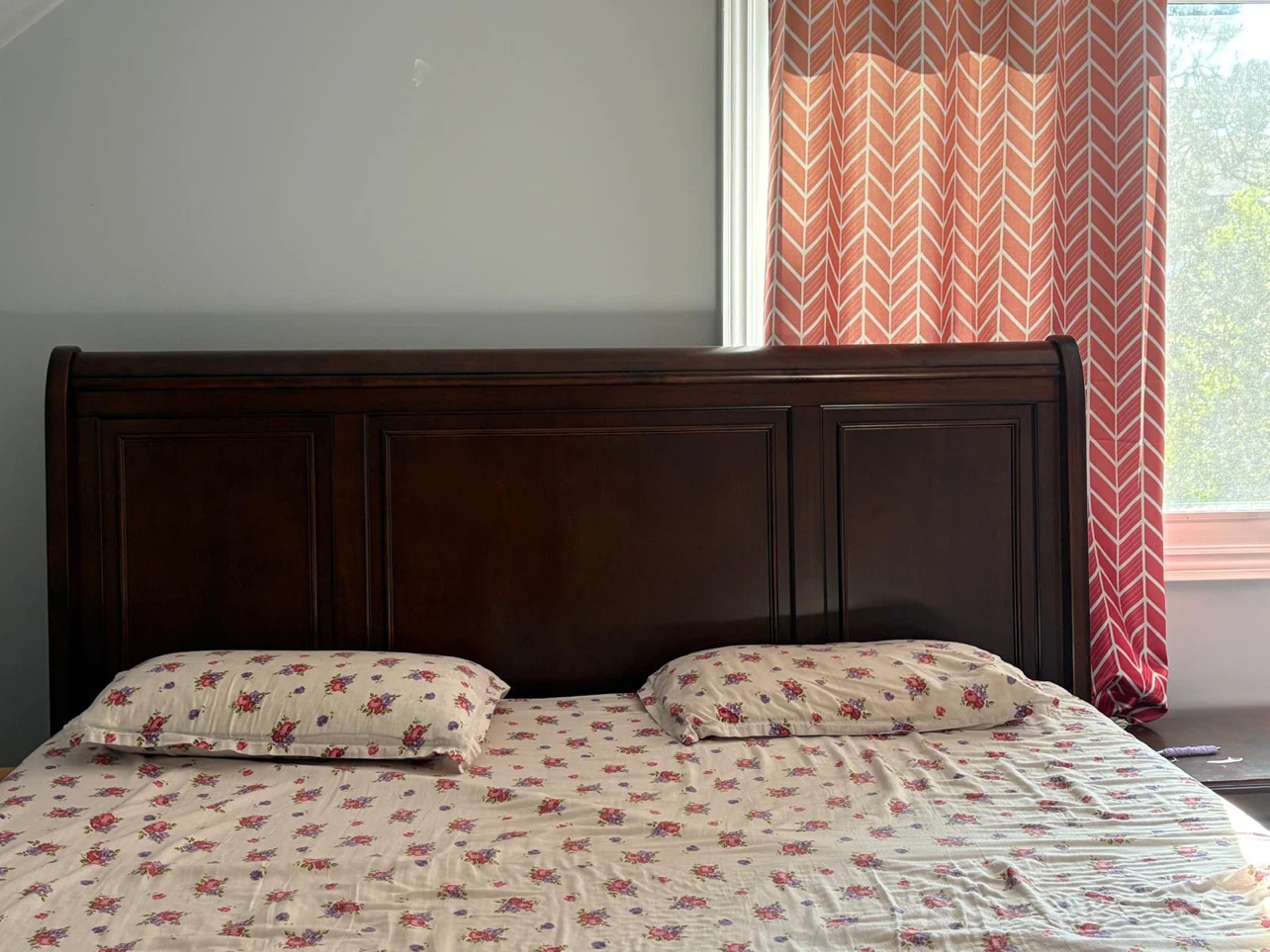 King size bed