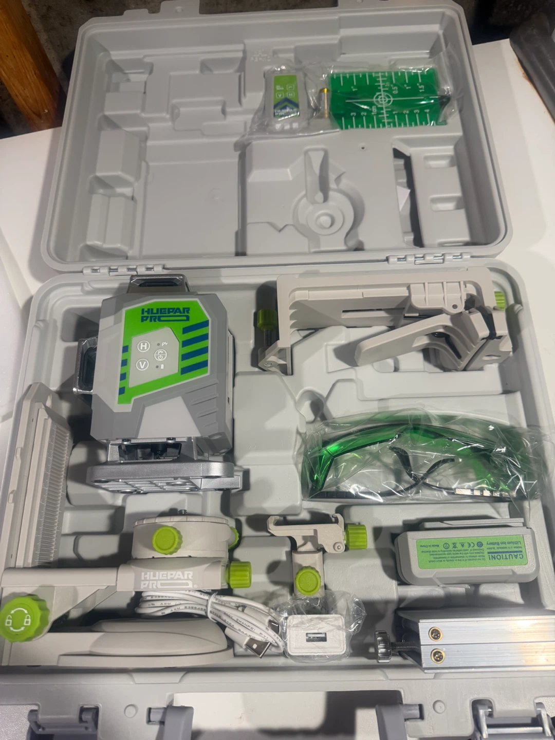 Laser level