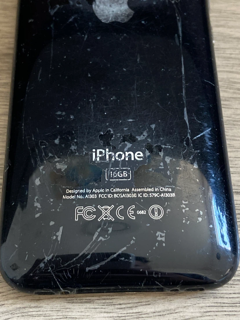 iPhone 3GS 16GB Black - photo 3