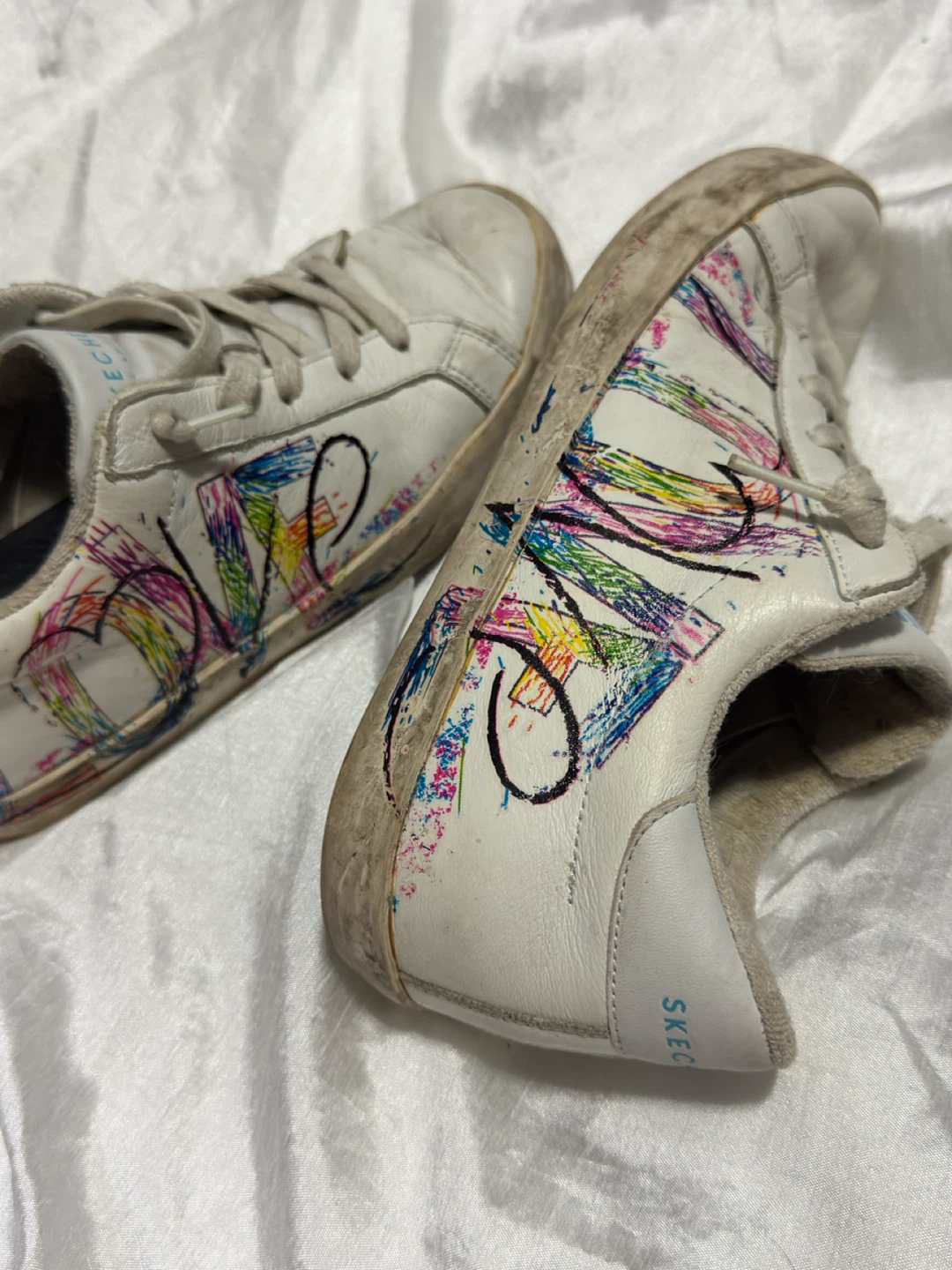 Skechers Women's White Sneakers with Colorful "LOVE" Design - photo 2