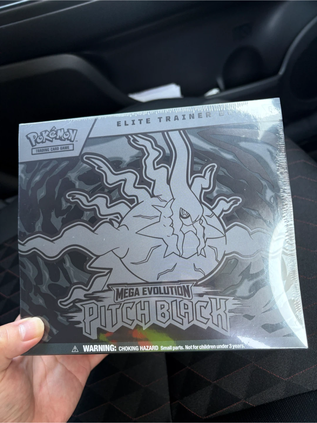 Pokemon Pitch Black Elite Trainer Box