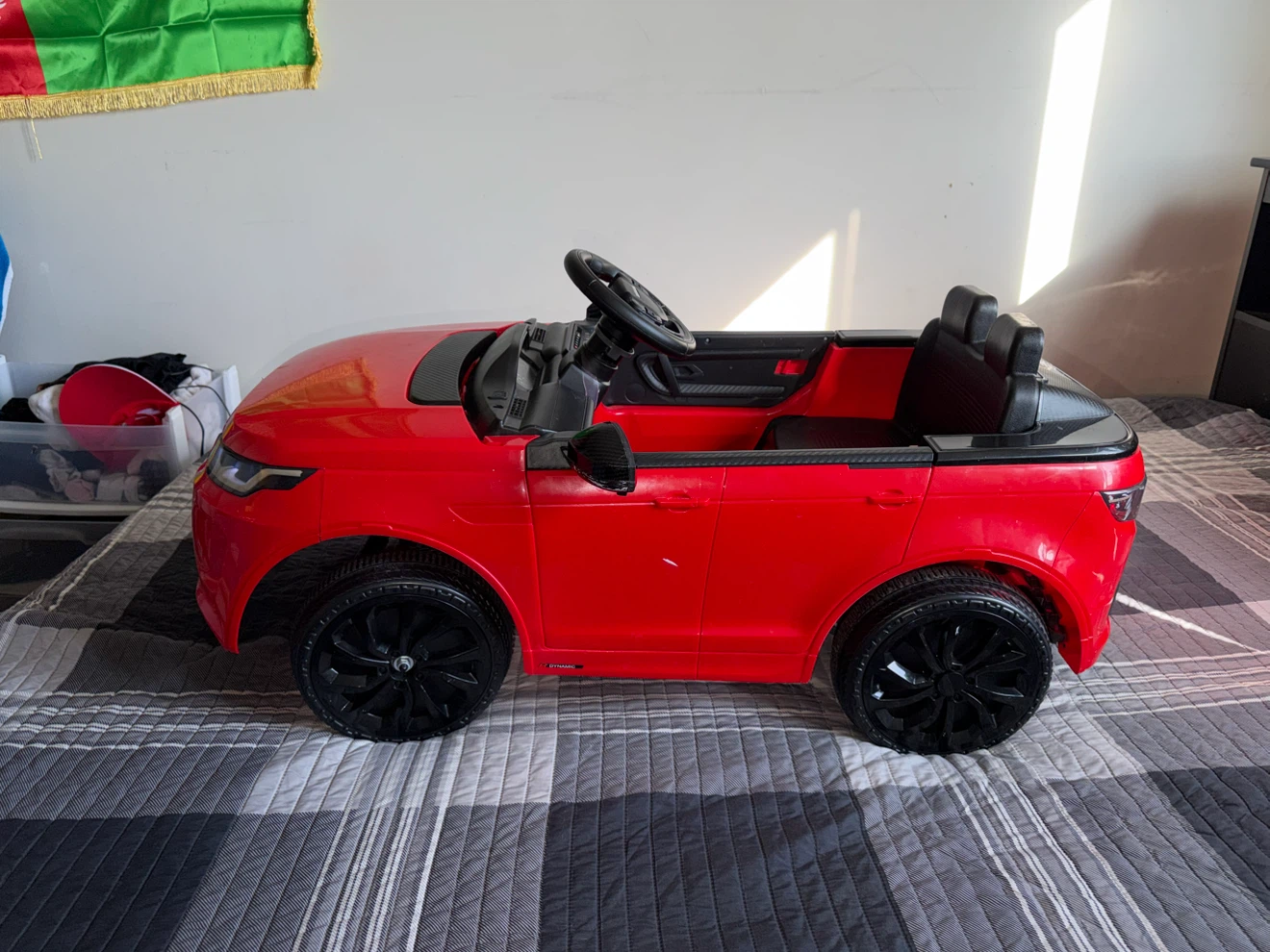 Red Land Rover Ride-On Car for Kids - photo 3