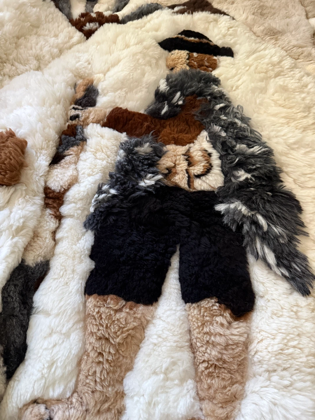 PERUVIAN ALPACA ACCENT RUG - photo 2