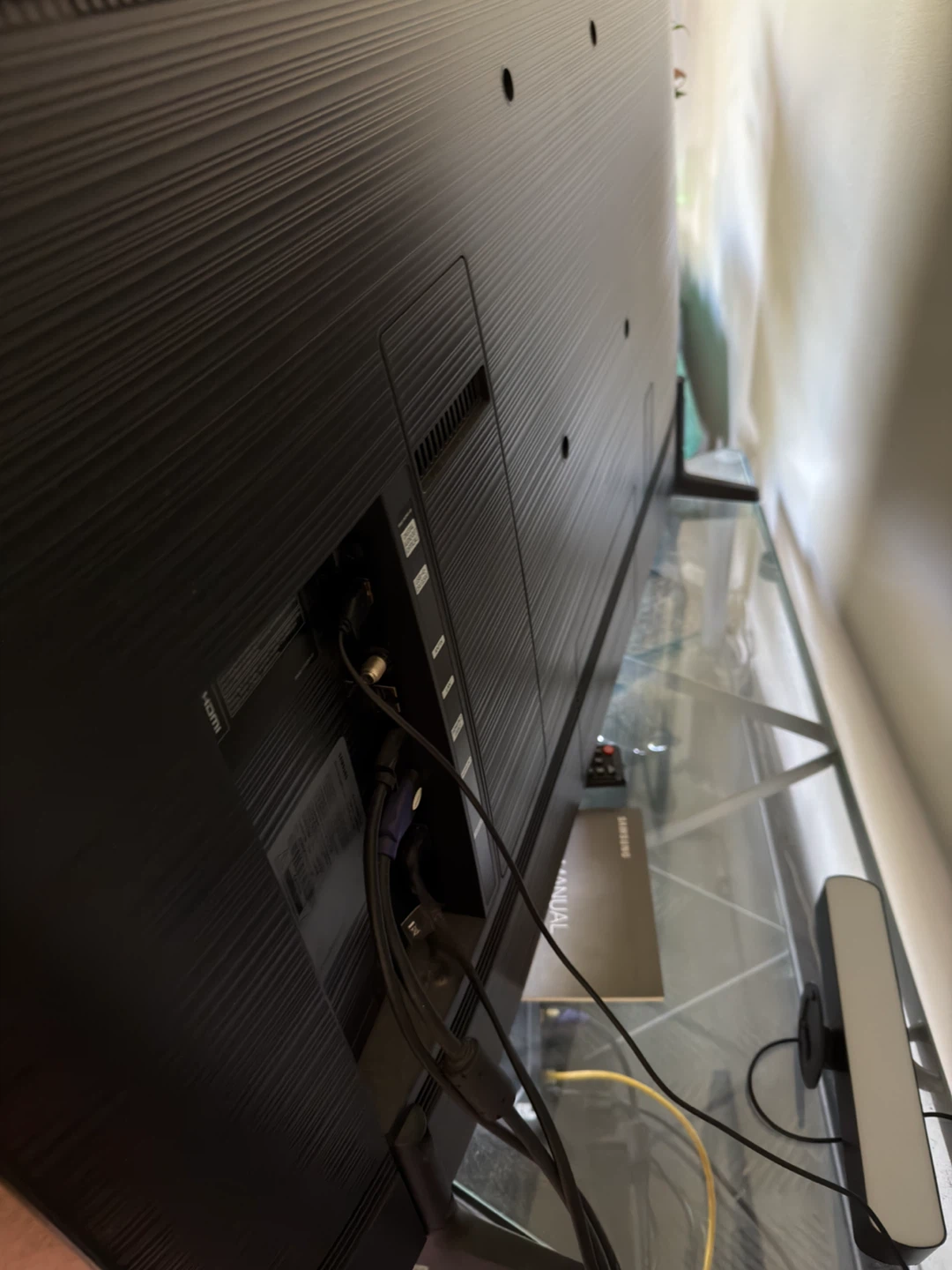 Samsung 50-inch 4K UHD Smart TV - photo 2