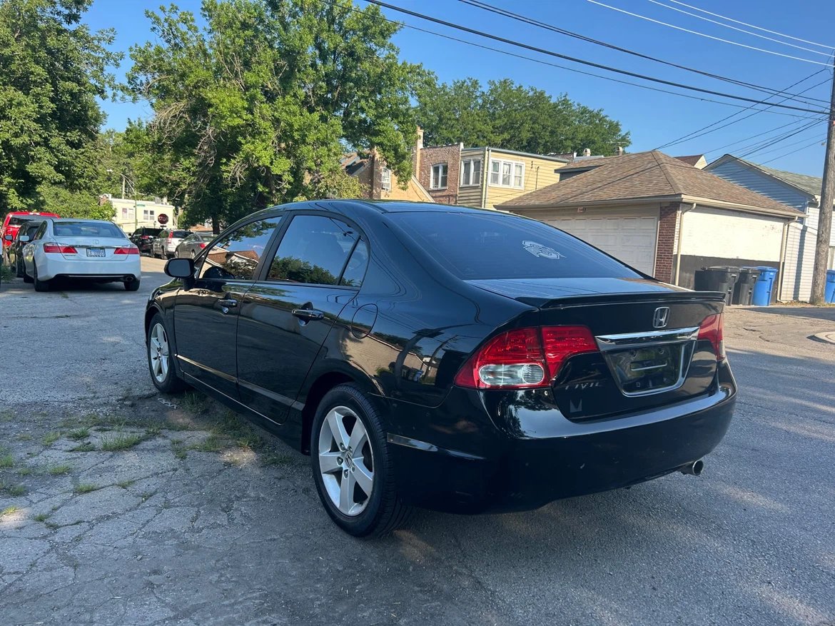 2009 Black Honda Civic Sedan 134 mil millas - photo 4