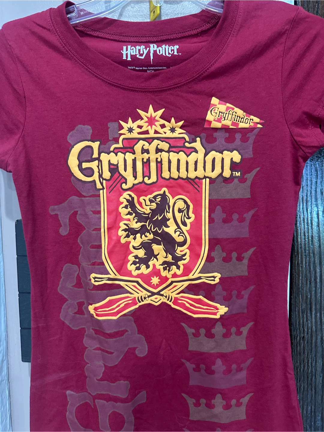 Harry Potter Gryffindor T-Shirt Size S/CH - photo 2