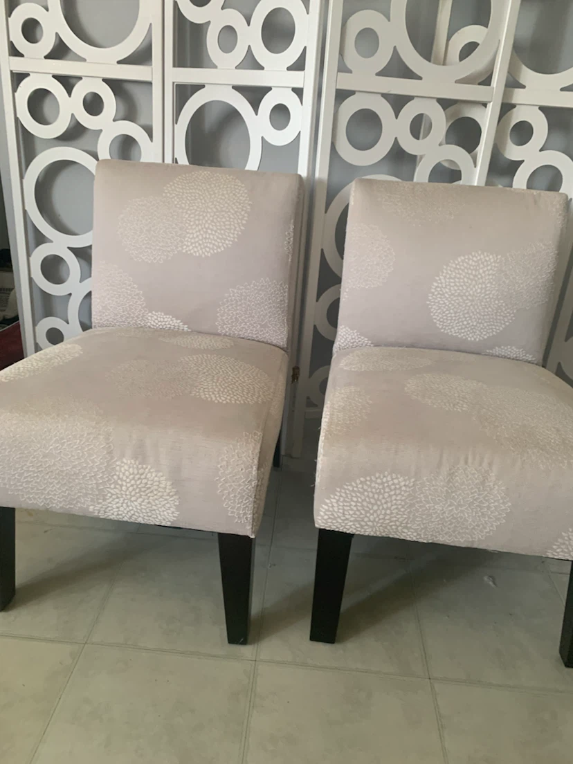 Pair of accent chairs - photo 2