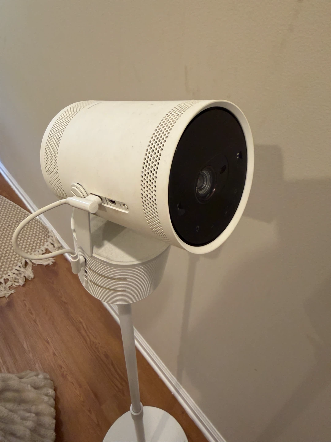 Samsung Freestyle Projector 2nd Gen 30-100” - photo 4