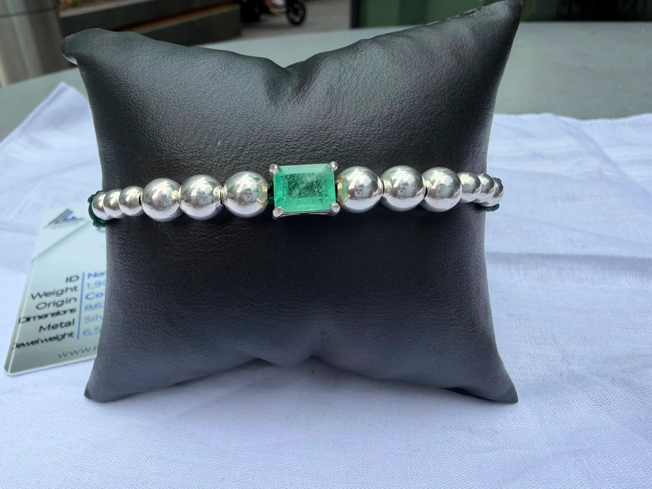 Silver Bracelet with Emerald
