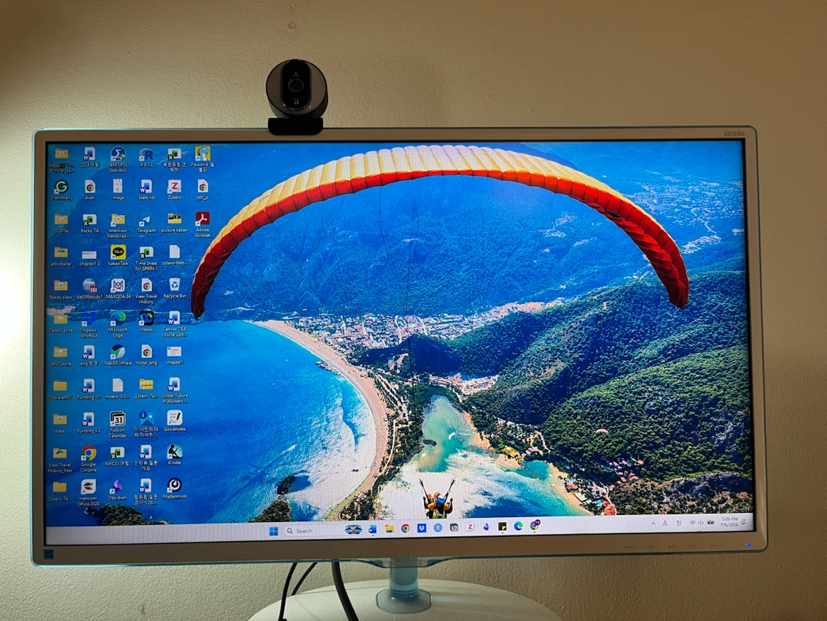 27" Samsung Computer Monitor with Webcam