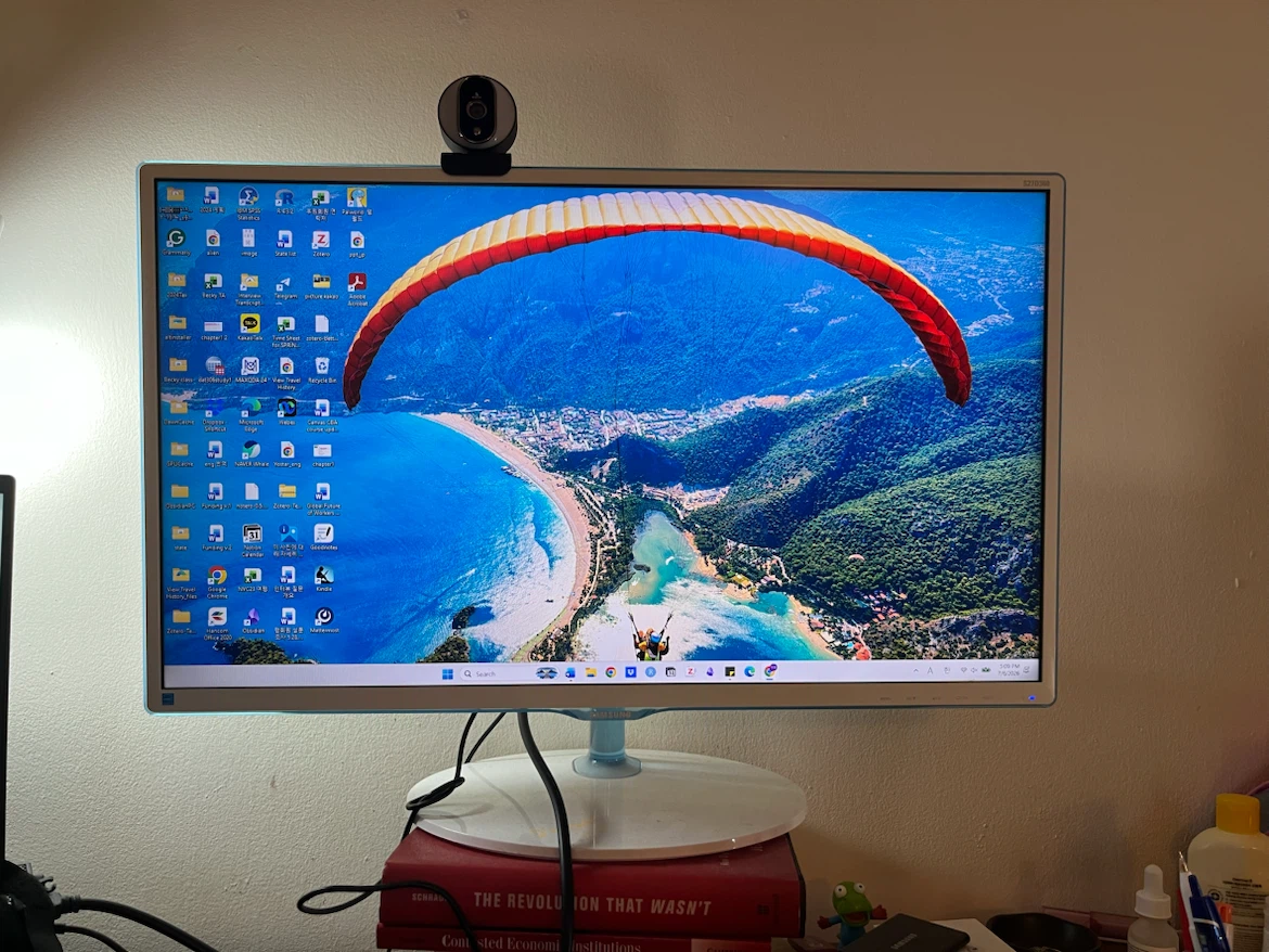 27" Samsung Computer Monitor with Webcam - photo 2