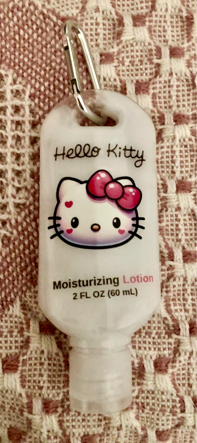 Hello Kitty Moisturizing Lotion with Carabiner Clip