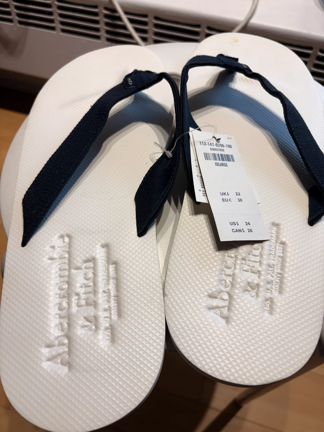Abercrombie & Fitch Flip Flops - White/Navy - XXLarge - photo 2