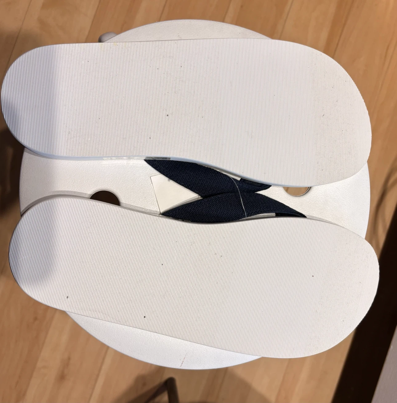 Abercrombie & Fitch Flip Flops - White/Navy - XXLarge - photo 3