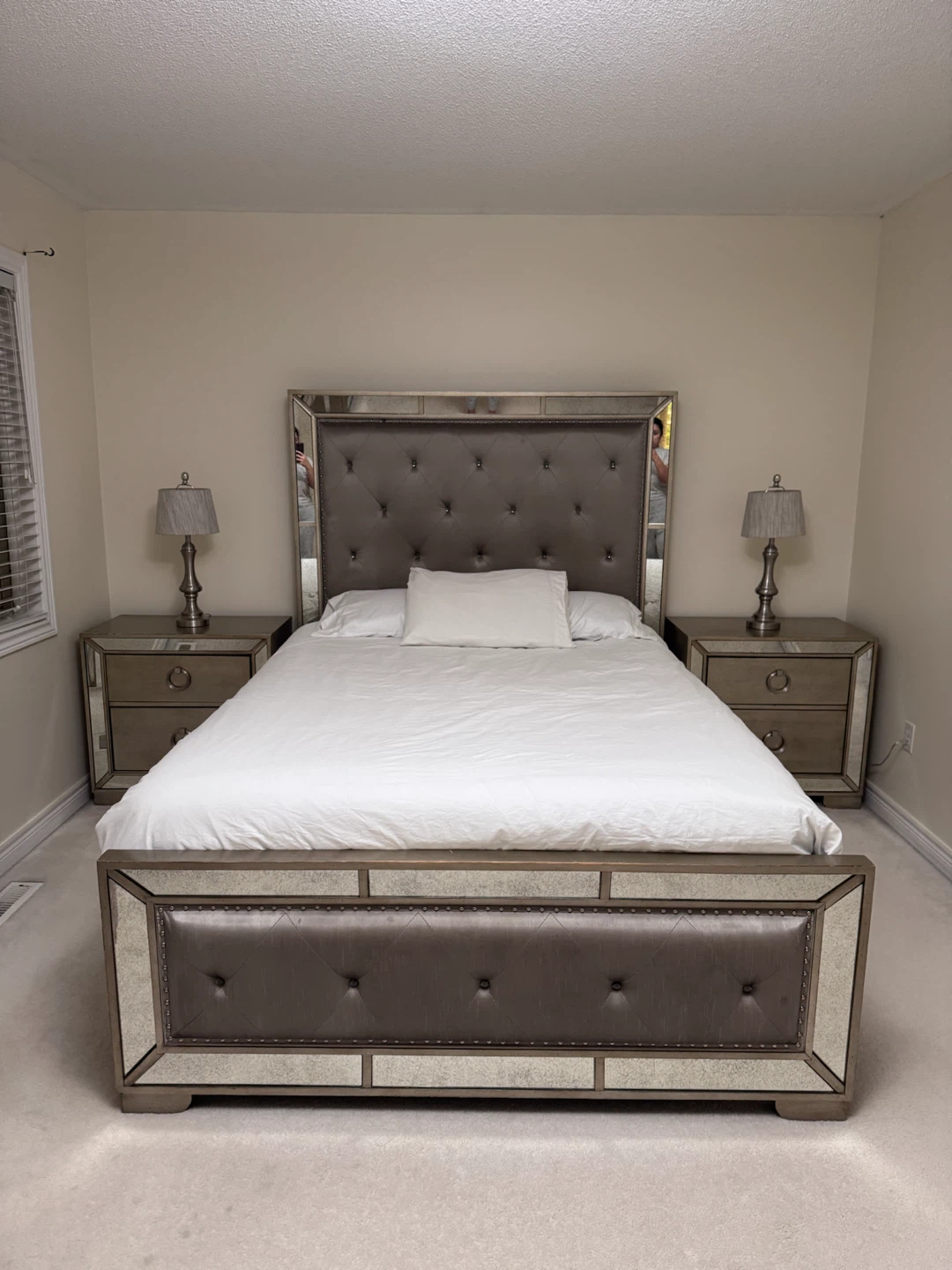 Bedroom set