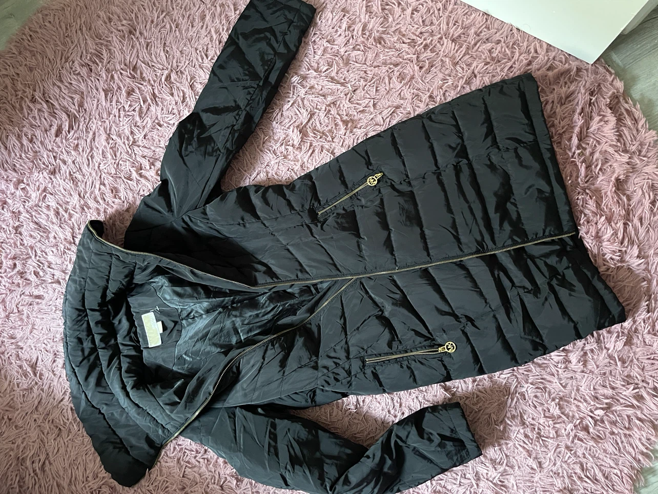 MICHAEL KORS Black Puffer Coat - photo 2