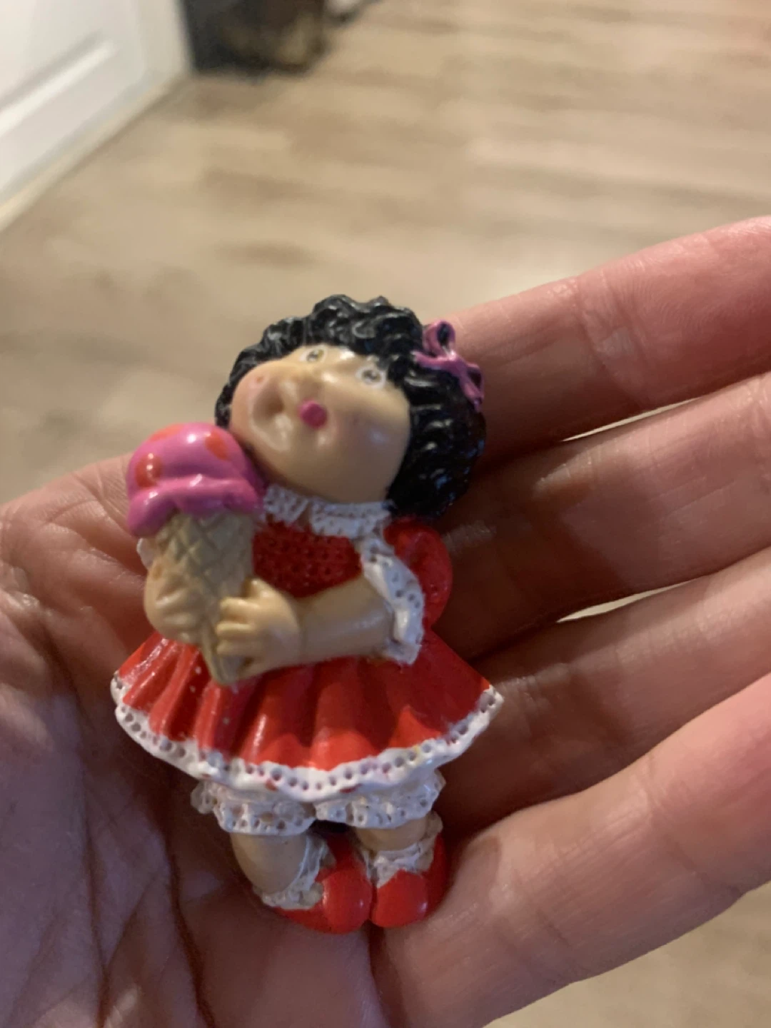 $5 each cabbage patch figurines - photo 5