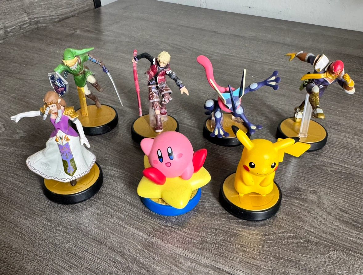 Nintendo Amiibo Figures Bundle