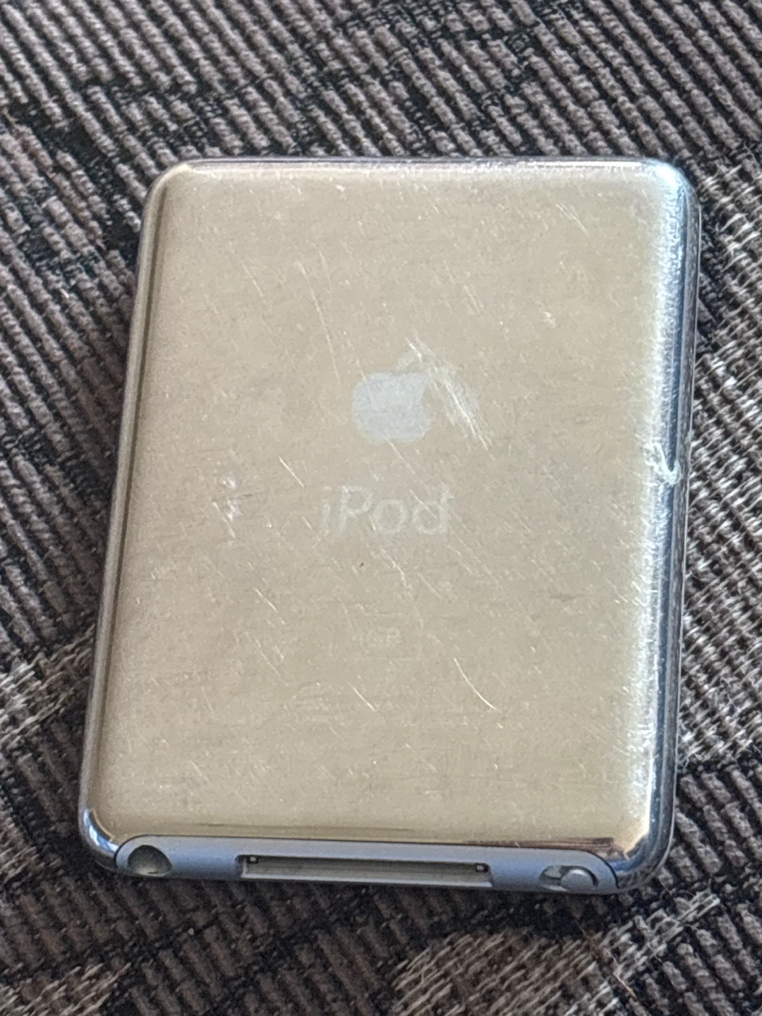 Apple iPod Classic MP3 Player 3rd Gen - photo 2