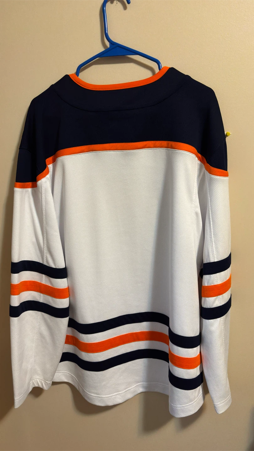 Edmonton Oilers Away Jersey (2017-2022) - photo 2