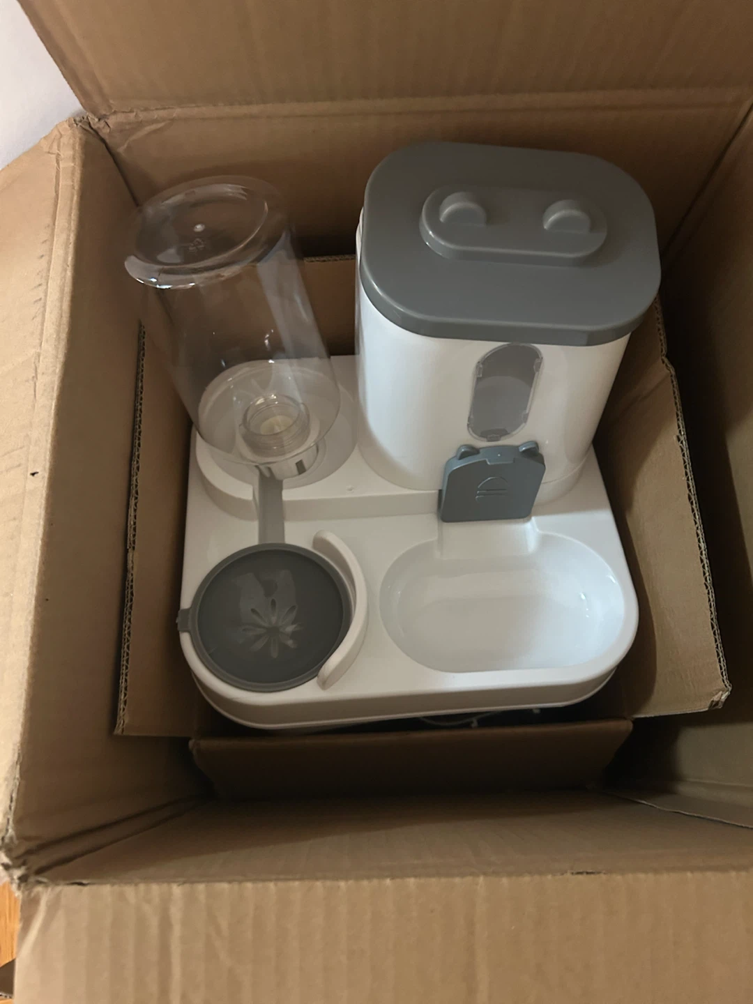 2 for 1 BRAND NEW Pet Feeder and Water Dispenser - photo 2