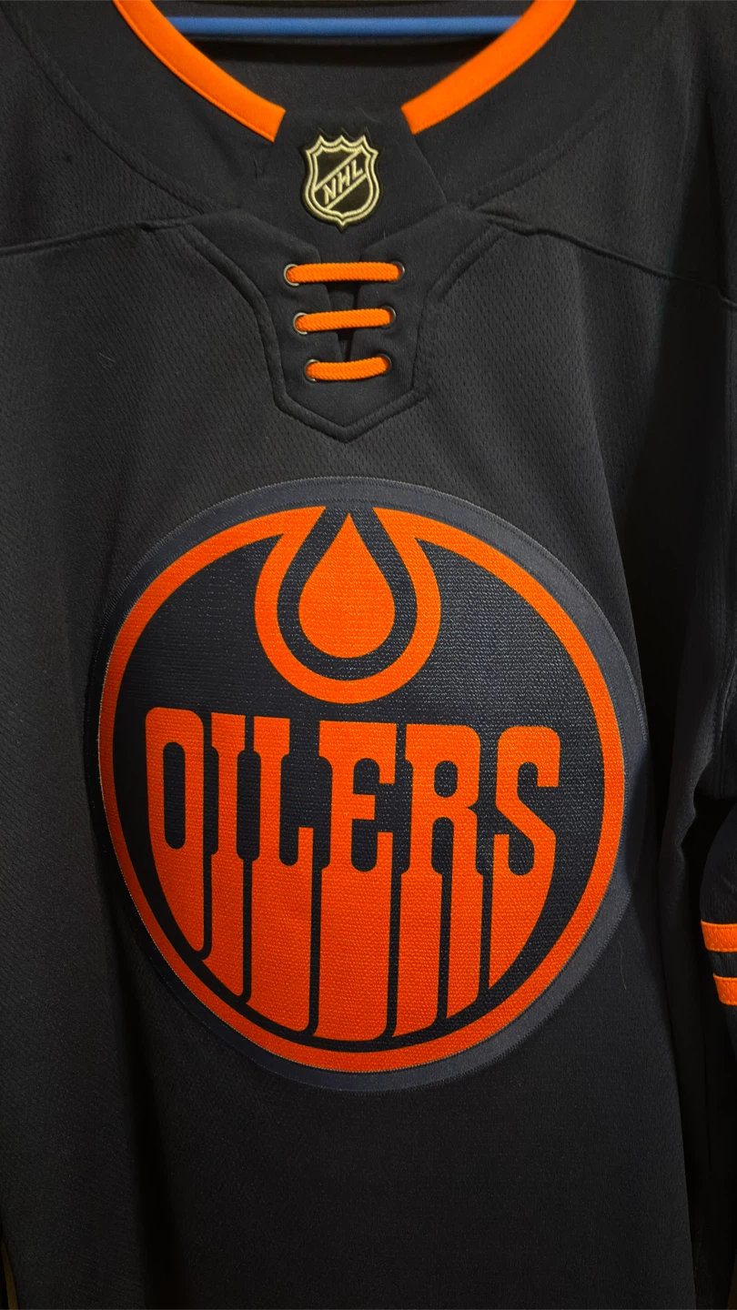 Edmonton Oilers 3rd Jersey (2019-2024) - photo 2