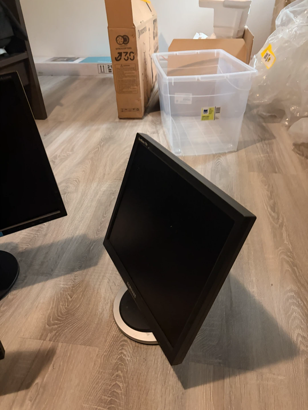 Broken Asus and Samsung Monitors $5 - photo 4