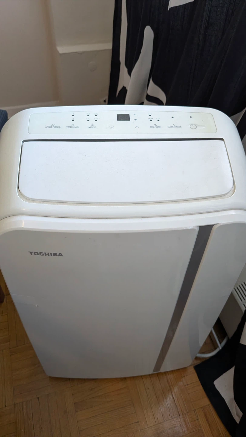 Toshiba Portable Air Conditioner - photo 2