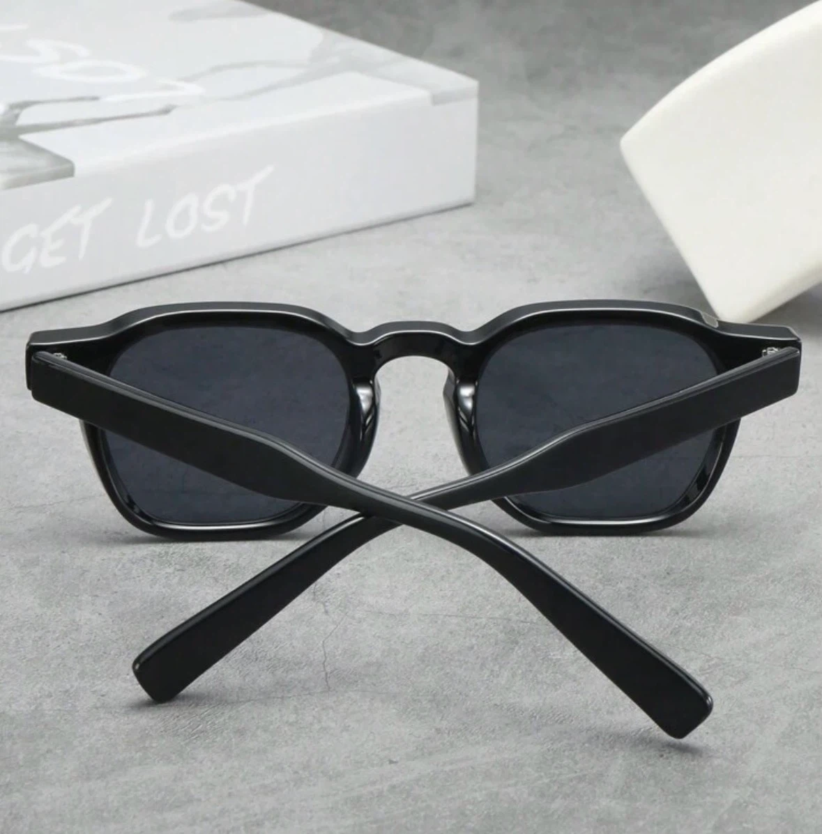 Black Sunglasses - photo 3