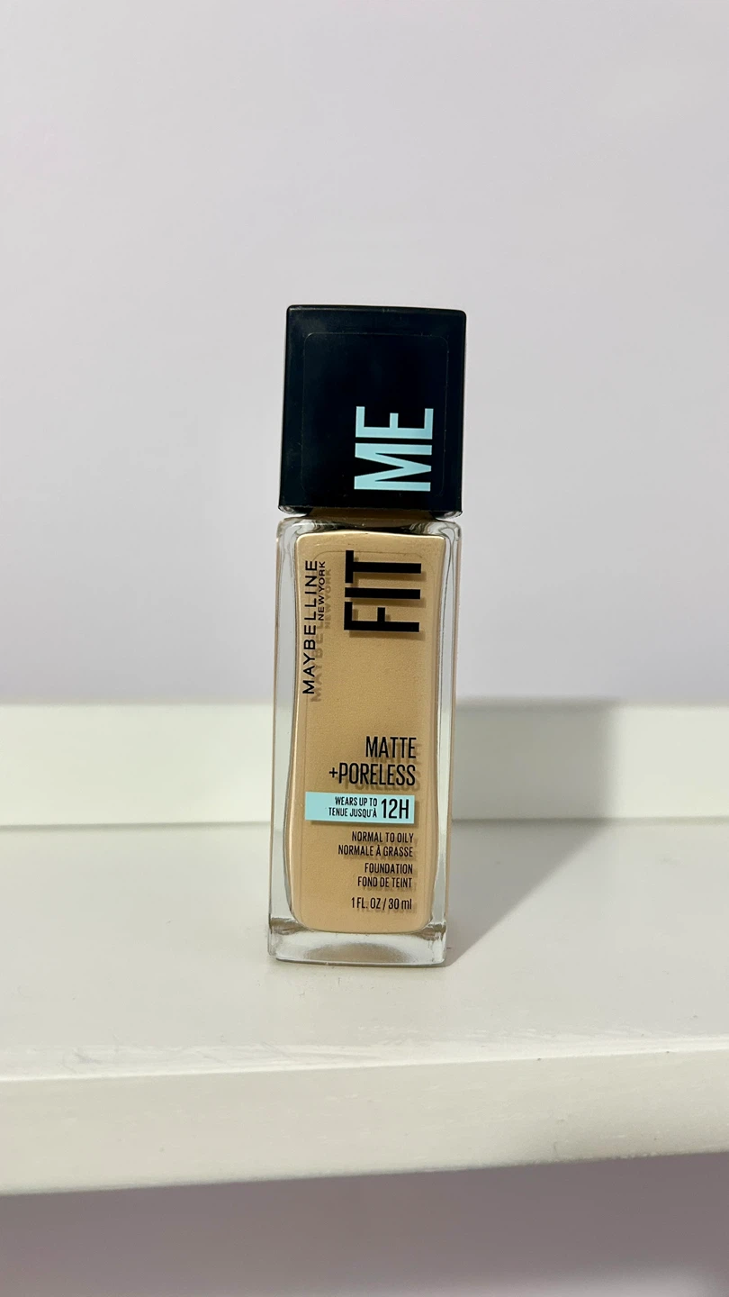 98% new Maybelline Fit Me Matte + Poreless Foundation 30ml