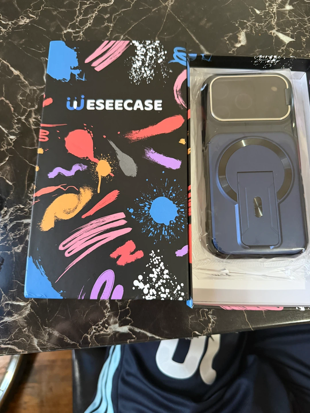 Weseecase Magnetic Phone Case - photo 3