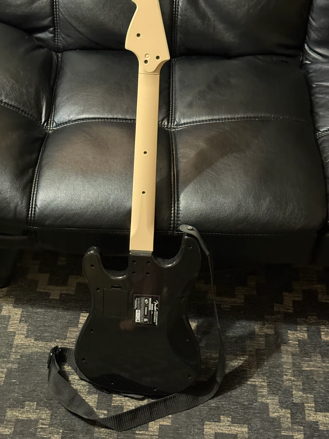 Xbox 360 Rock Band guitar - photo 2