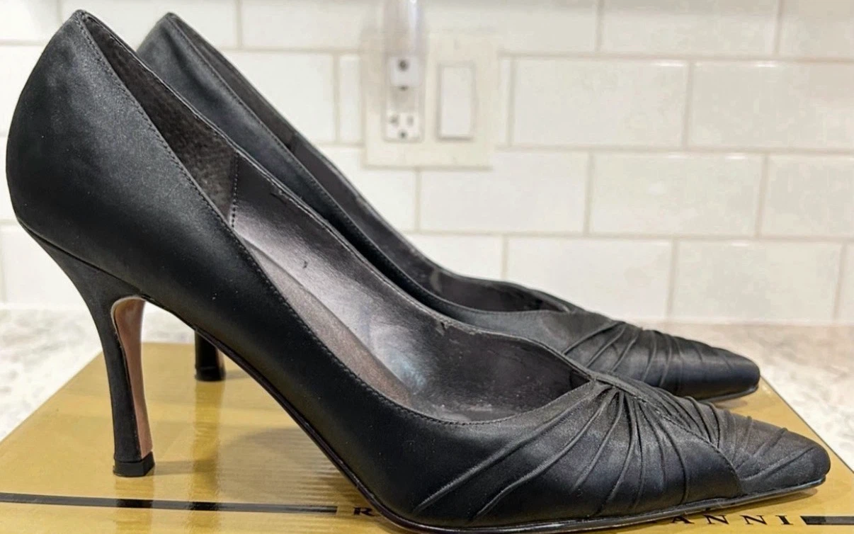 Roberto Vianni Women’s Black Heels